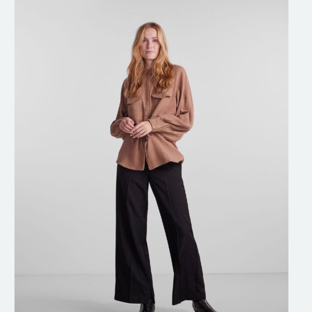 Y.A.S Yasicona Lightweight Button Up